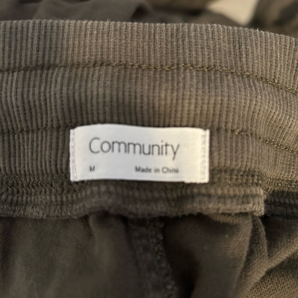 Community joggers - Picture 3 of 8